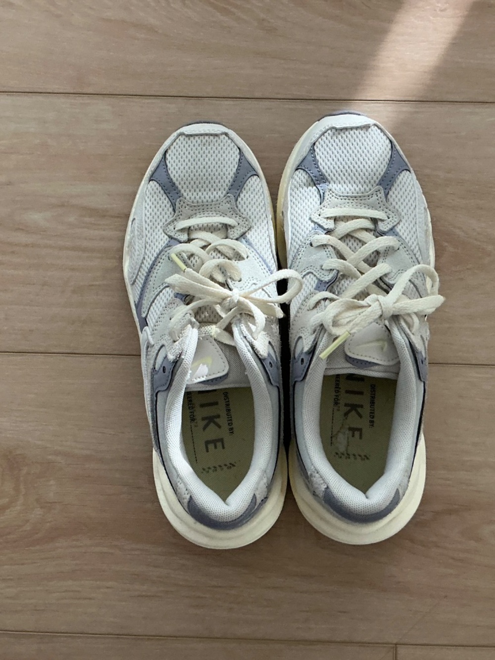 Nike AL8 - Picture 2 of 5